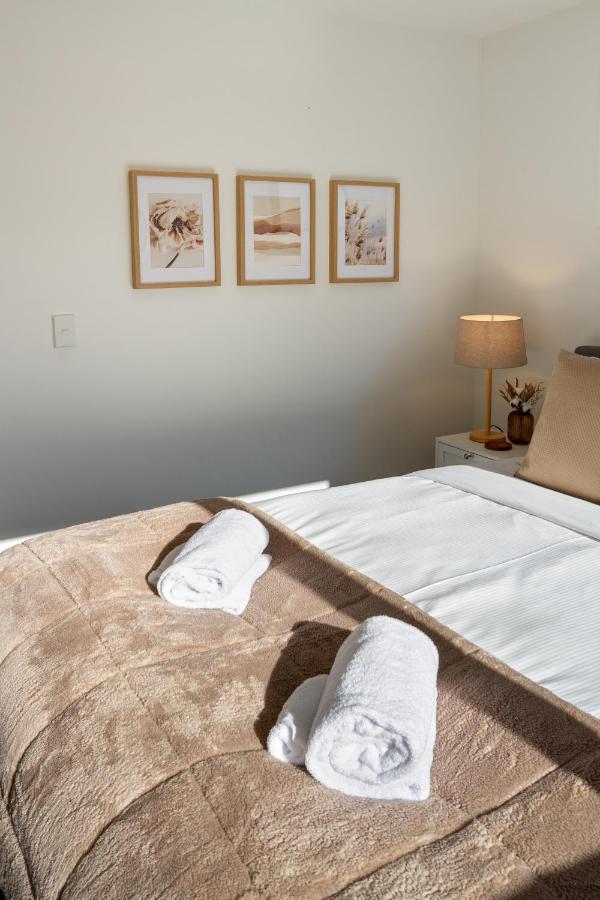 Modern Townhouse Cashel Street 2 Bed 2 Bath Appartement Christchurch Buitenkant foto