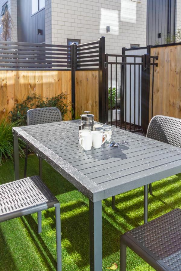 Modern Townhouse Cashel Street 2 Bed 2 Bath Appartement Christchurch Buitenkant foto